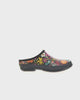 Women's garden play clog black - Rotating product video